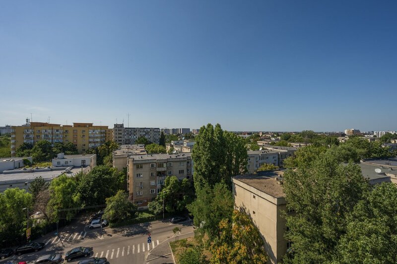 Lujerului -Garsoniera - decomandata -  Teatrul Masca